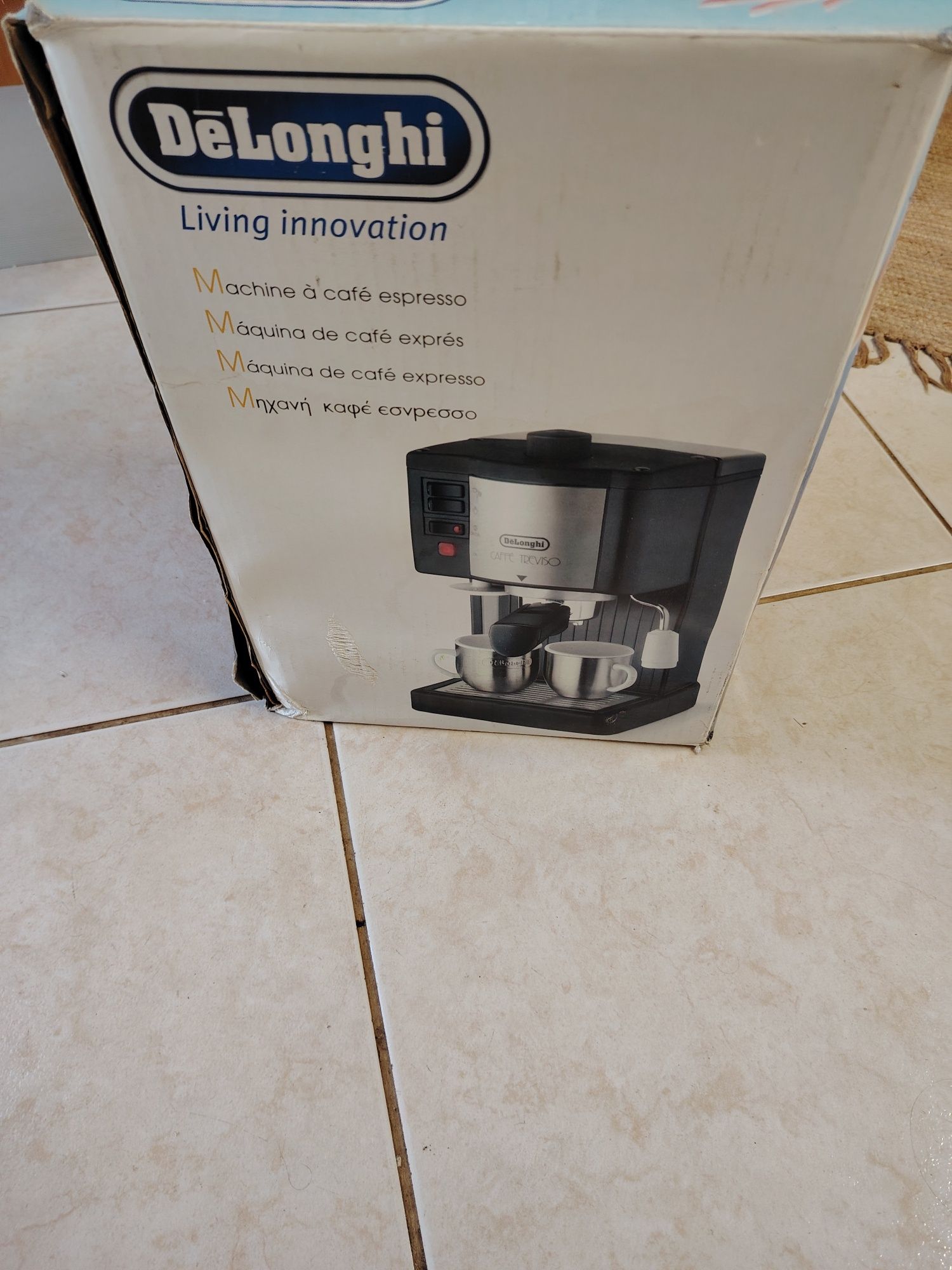 Máquina de Café DeLonghi