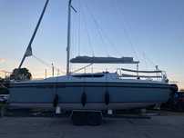 Jacht Focus 850 jak nowy z vat
