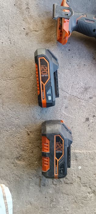 Акумуляторний інструмент