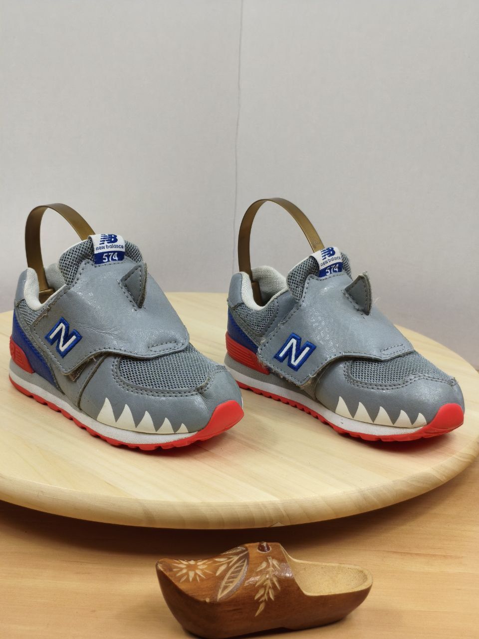 Buciki r.26 New Balance IV574AQS dla dzieci na rzep