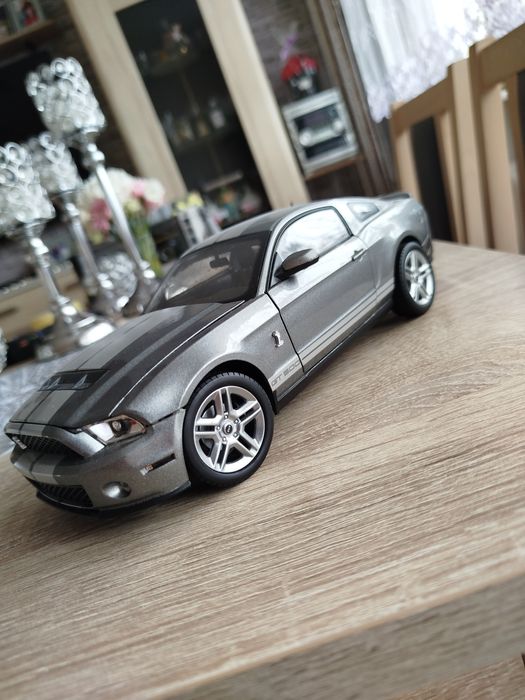 Model Mustang GT 500 skala 1:18
