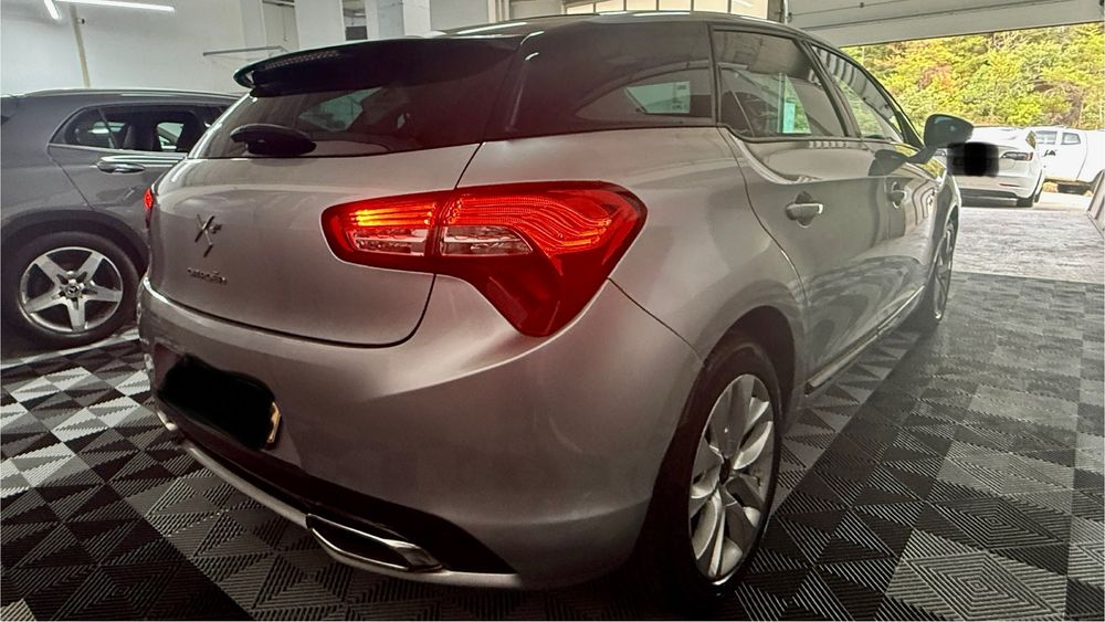 Citroen Ds5 hybrid de 2014 com 150.000km