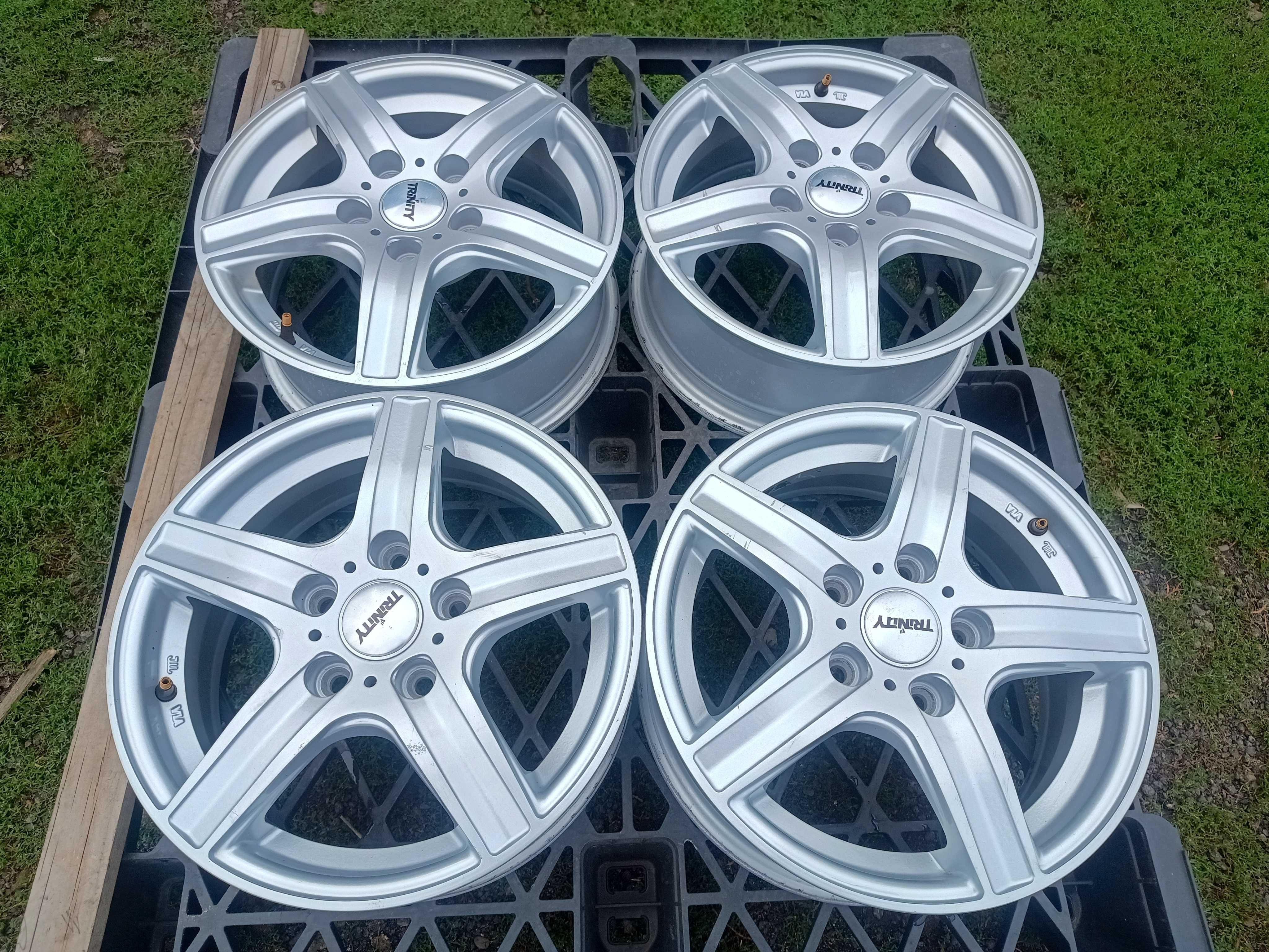 Alufelgi Trinity 15'' 5x114'3 Kia, Hyundai, Toyota, Renault, Nissan
