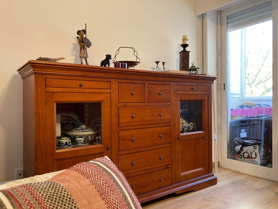 Móveis - Aparador (Como Novo)