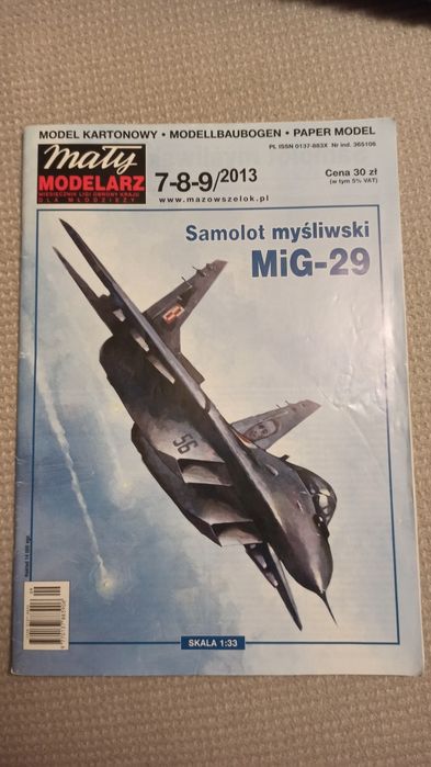 Niekompletny model mały modelarz MiG-29