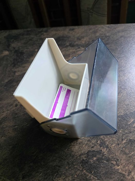 Pudełko, etui na dyskietki 3,5 cala -PC/Amiga z grubego plastiku