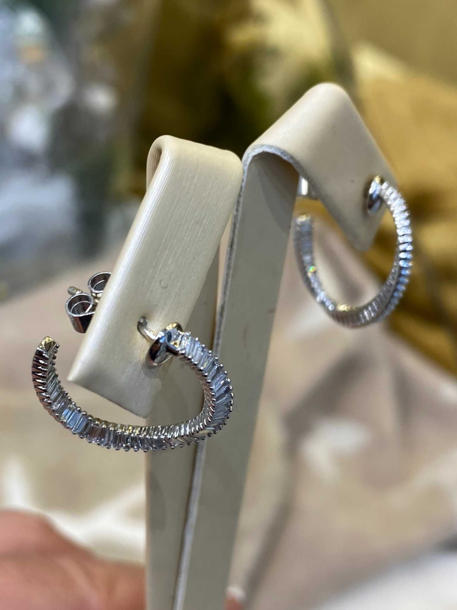 Kolczyki z diamentami 1.01 CT bagiety Infinity