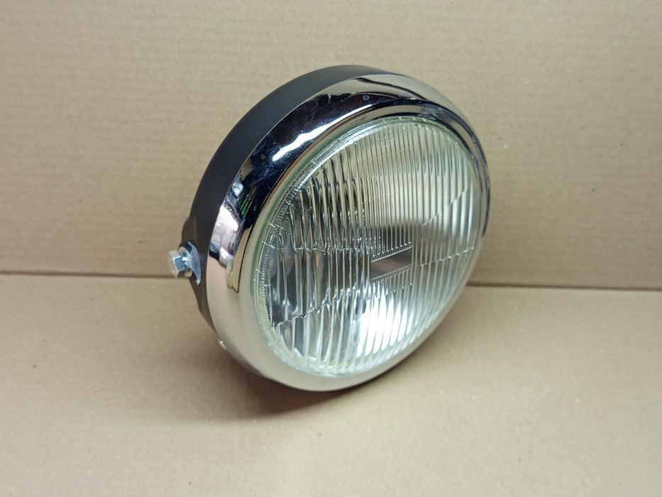 Фара кругла в зборі з габаритом D180