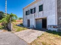 Moradia T2 | Garagem | Terreno | Pronta a Habitar | Maxieira, Carvo...
