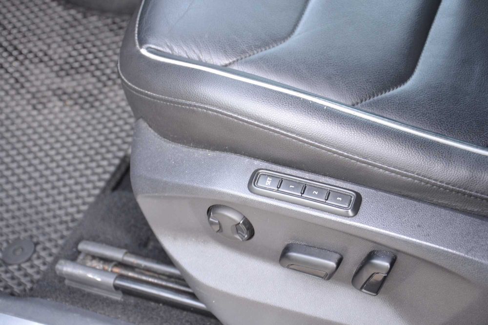 Продам автомобіль Volkswagen Tiguan 2017