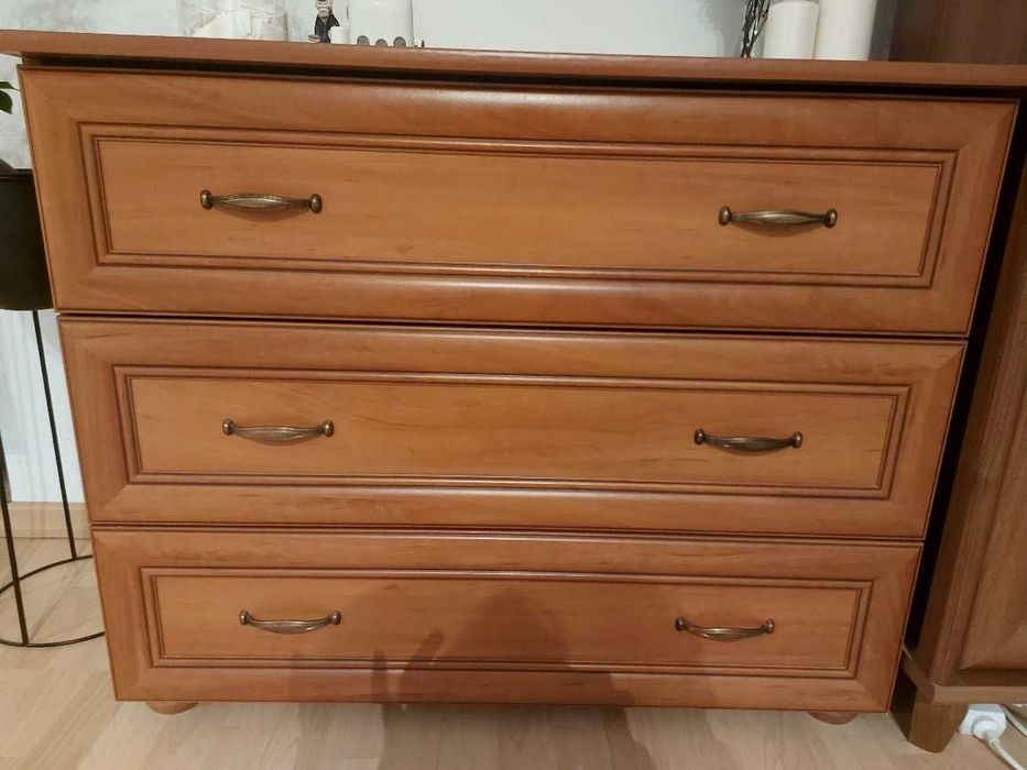 Dwie komody z 3 szufladami