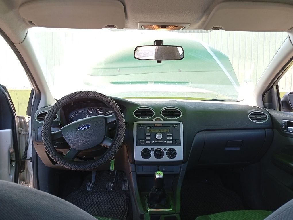 Ford focus  1.4 a gasolina