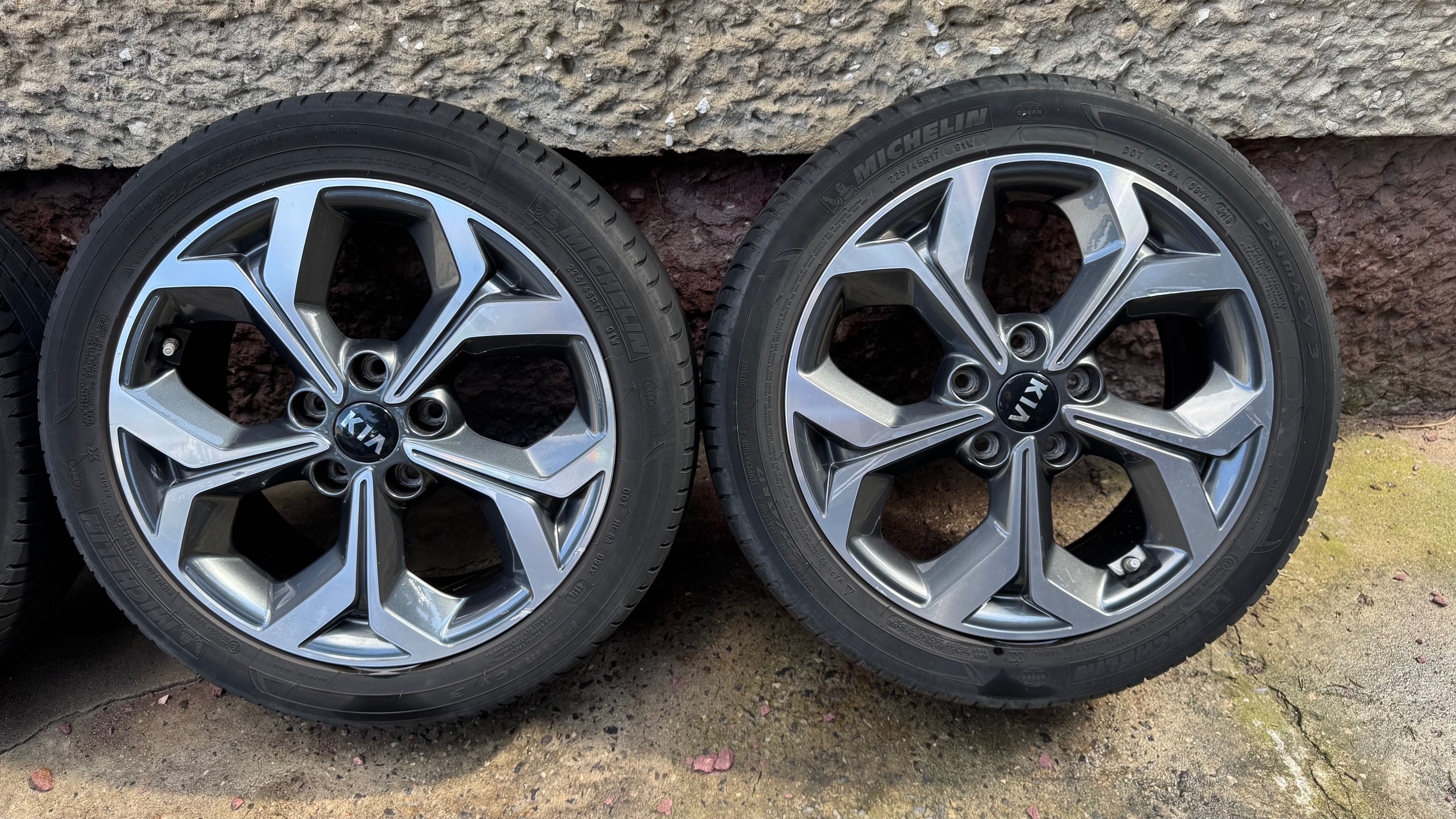 Felgi aluminiowe Komplet kół Kia Ceed Proceed GT 17" 225/45/17