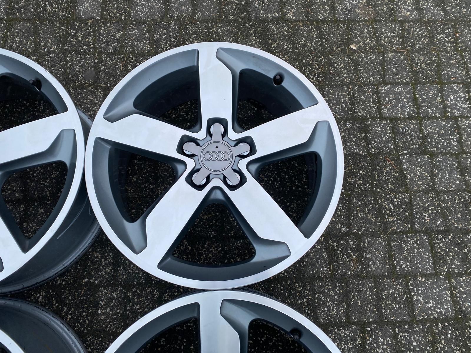 18"  Audi oryginal S-line  5x112 A3  A4 Q2 Q3  TT  Idealny Stan