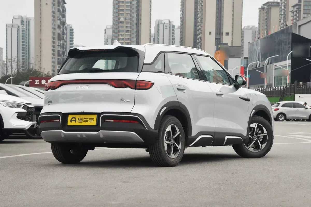 Електромобіль BYD Yuan Up .  AUTOCHINA  Кривий Ріг .