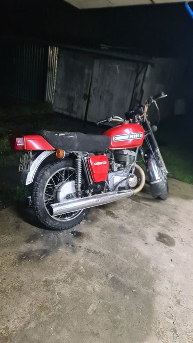 Мотоцикл іж планета 5