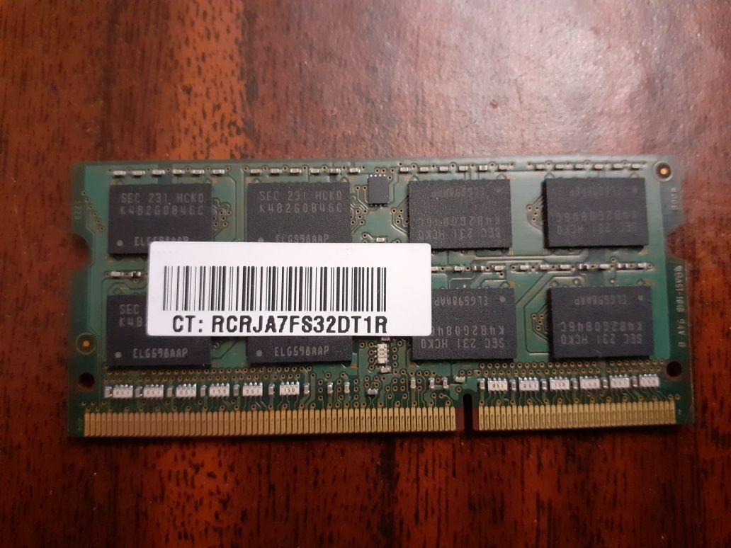 Оперативна пам'ять ddr3 4 GB Samsung