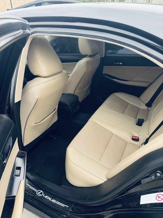 Продам Lexus IS 250 (2013-2014) 2.5 V6 Black