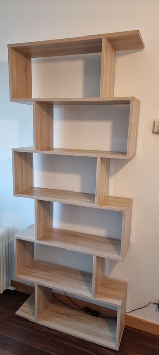 Estante estilo moderno