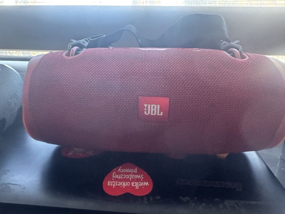 dwa glosniki Jbl Xtreme 2
