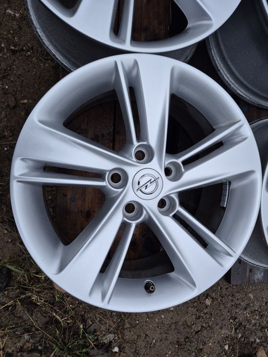 Alufelgi felgi Opel Astra Insignia Zafira 17"  5x115
