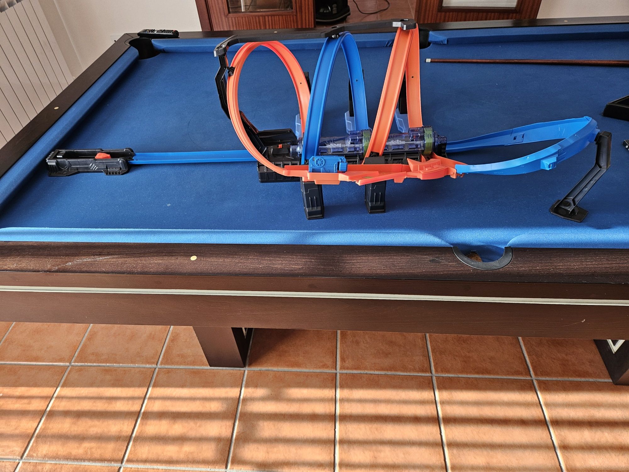 Pista de carros hotwheels