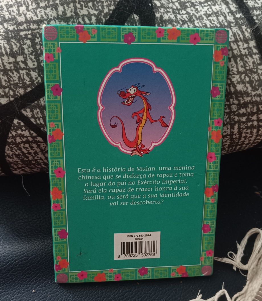Livro Mulan da Dysney