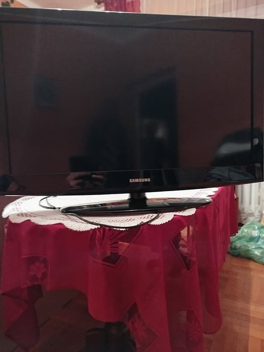 Telewizor SAMSUNG + dekoder telewizji naziemnej