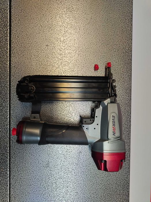 Sztyfciarka Everwin FN1850-CT na sztyfty 1,2 mm OFERTA GRUDZIEŃ 24