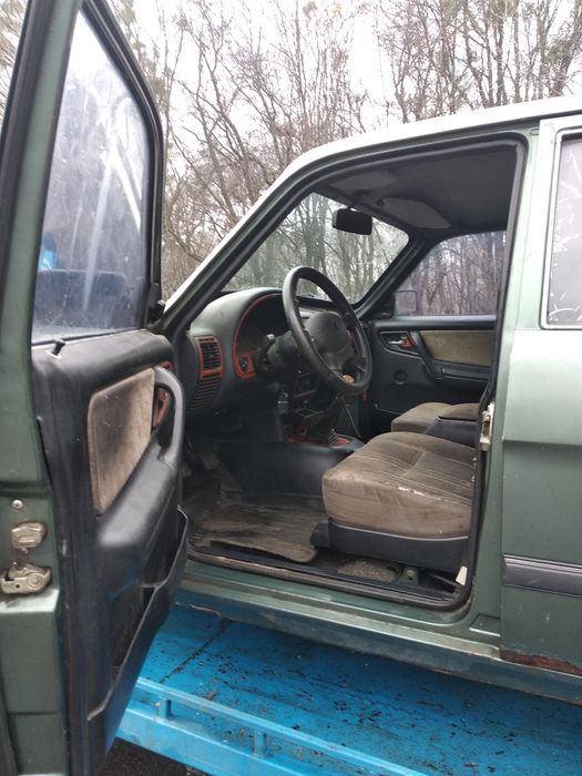 ГАЗ 3110 Волга 2004г ЗМЗ 406 газ- бензин