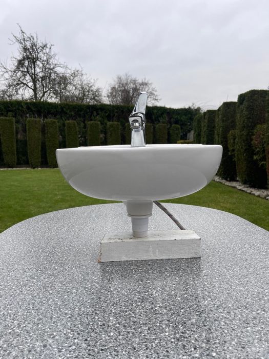 Umywalka Kolo z baterią i syfonem