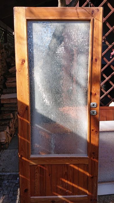 Drzwi drewniane używane