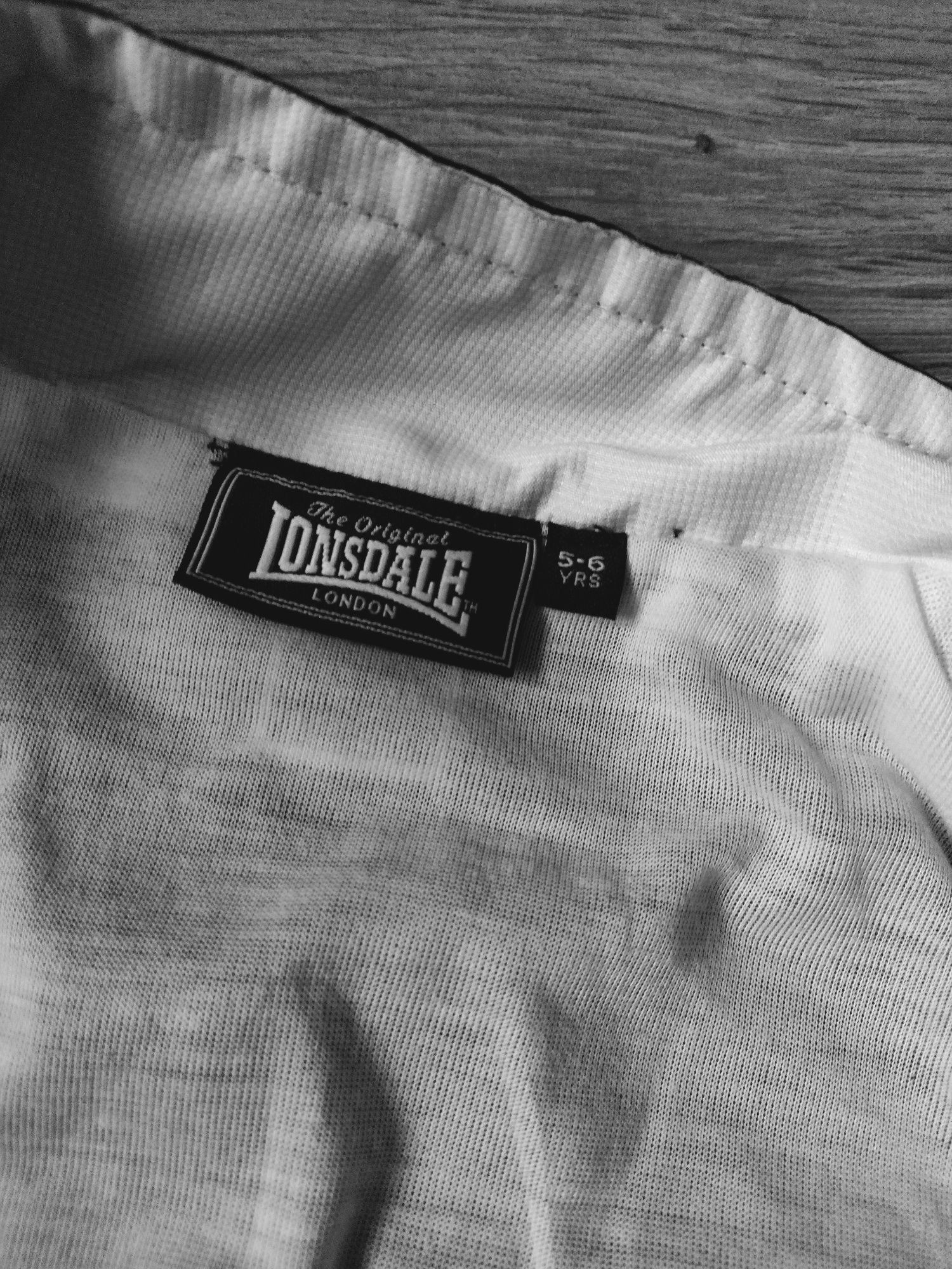 Kurteczka 110/116  Lonsdale