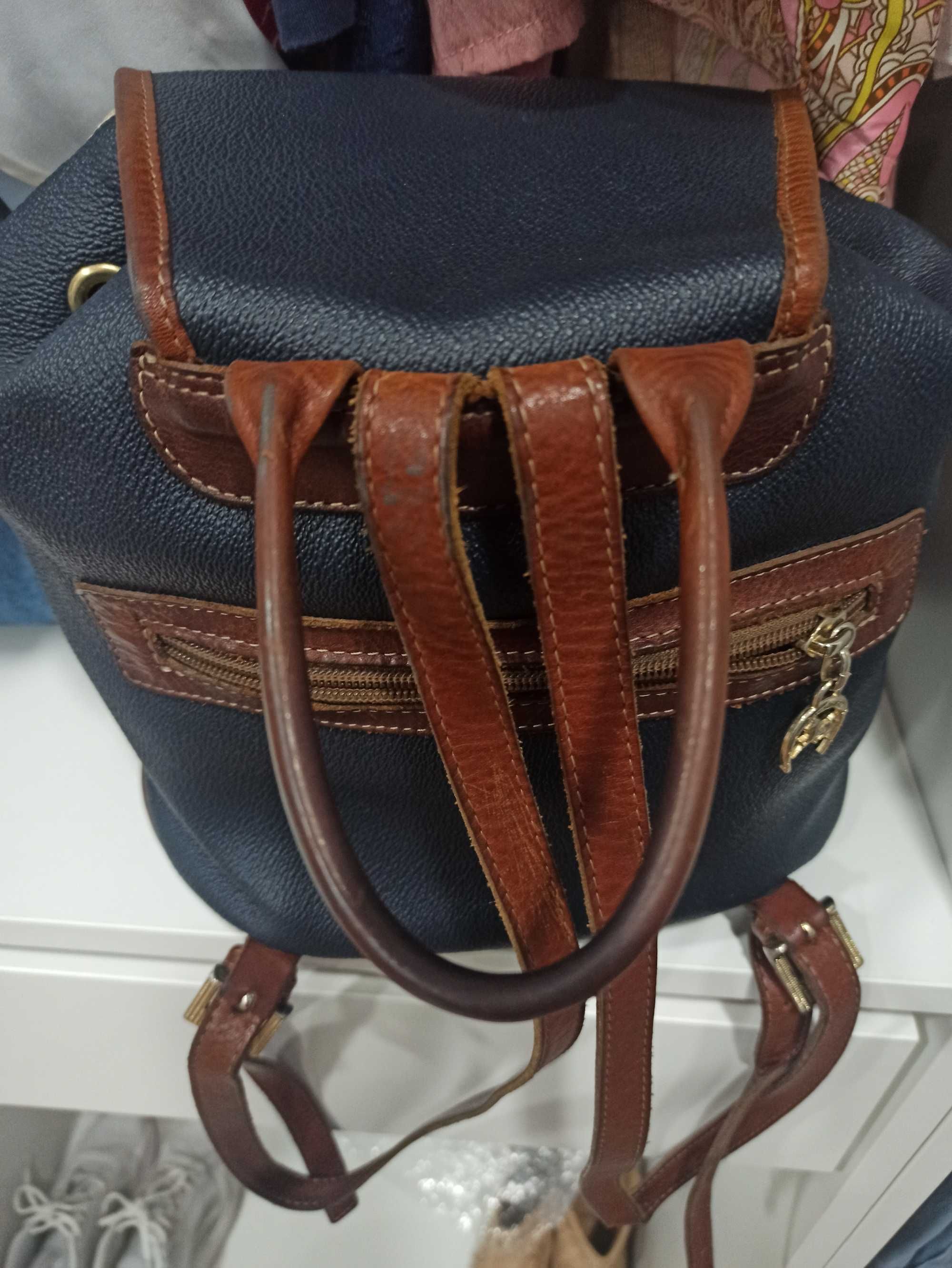 Mochila em pele cavalinho