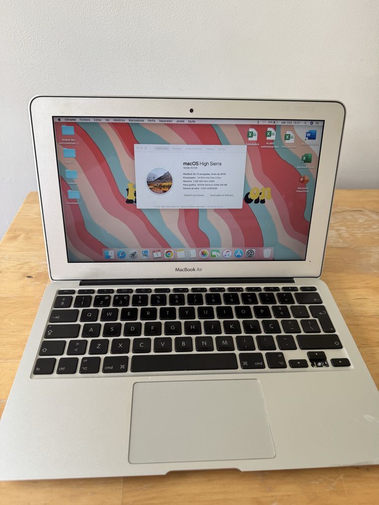 Macbook air 11”- 2010