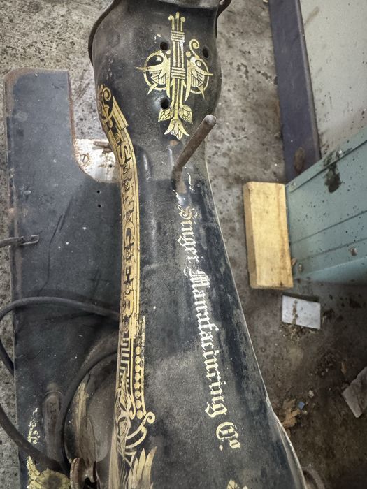 Швейная машинка Singer Sphinx