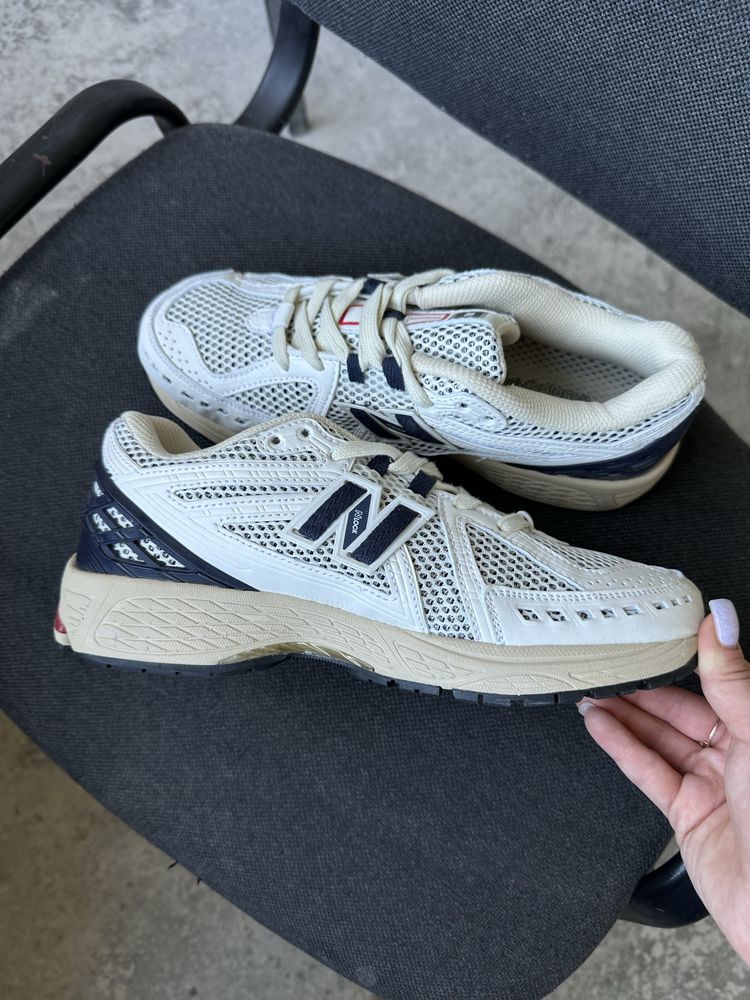 Продам Нью Беленс New Balance 1906R 41,42 розмір