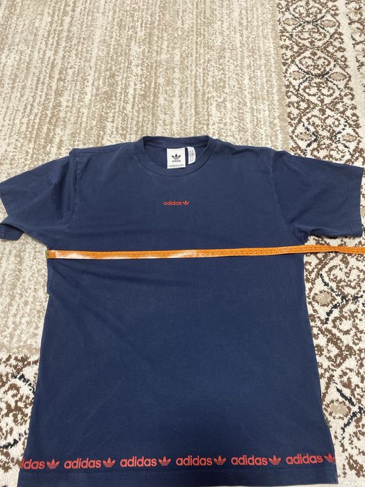 Продам  чоловічу фудболку Аdidas