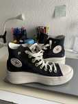 All star roxo e preto