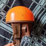 Kask Orzeszek z epoki PRL-u