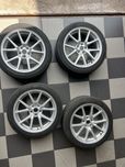 Jantes 18 TESLA com pneus