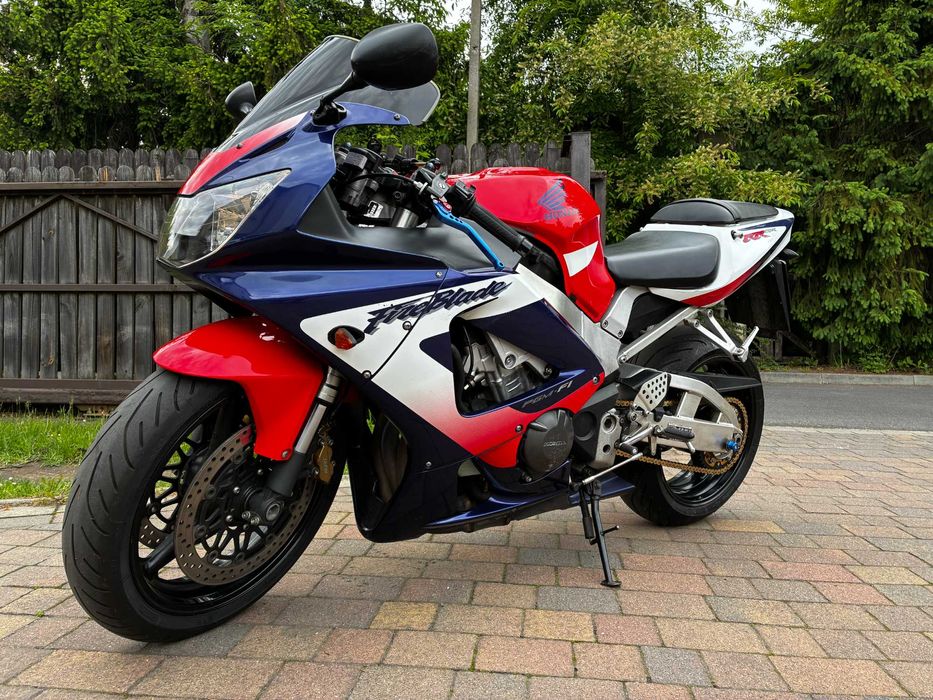 HONDA CBR929RR Fireblade