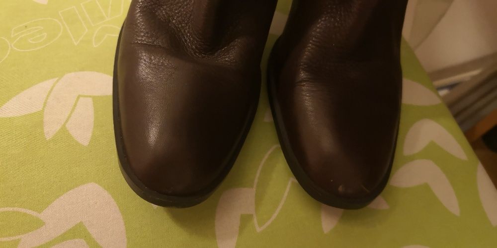 Buty jesienne zimowe kozaki długie 39 brązowe skórzane
