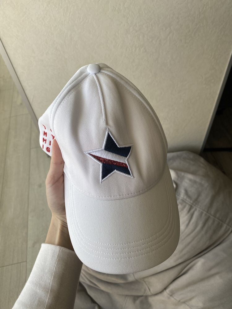 Кепка Tommy Hilfiger