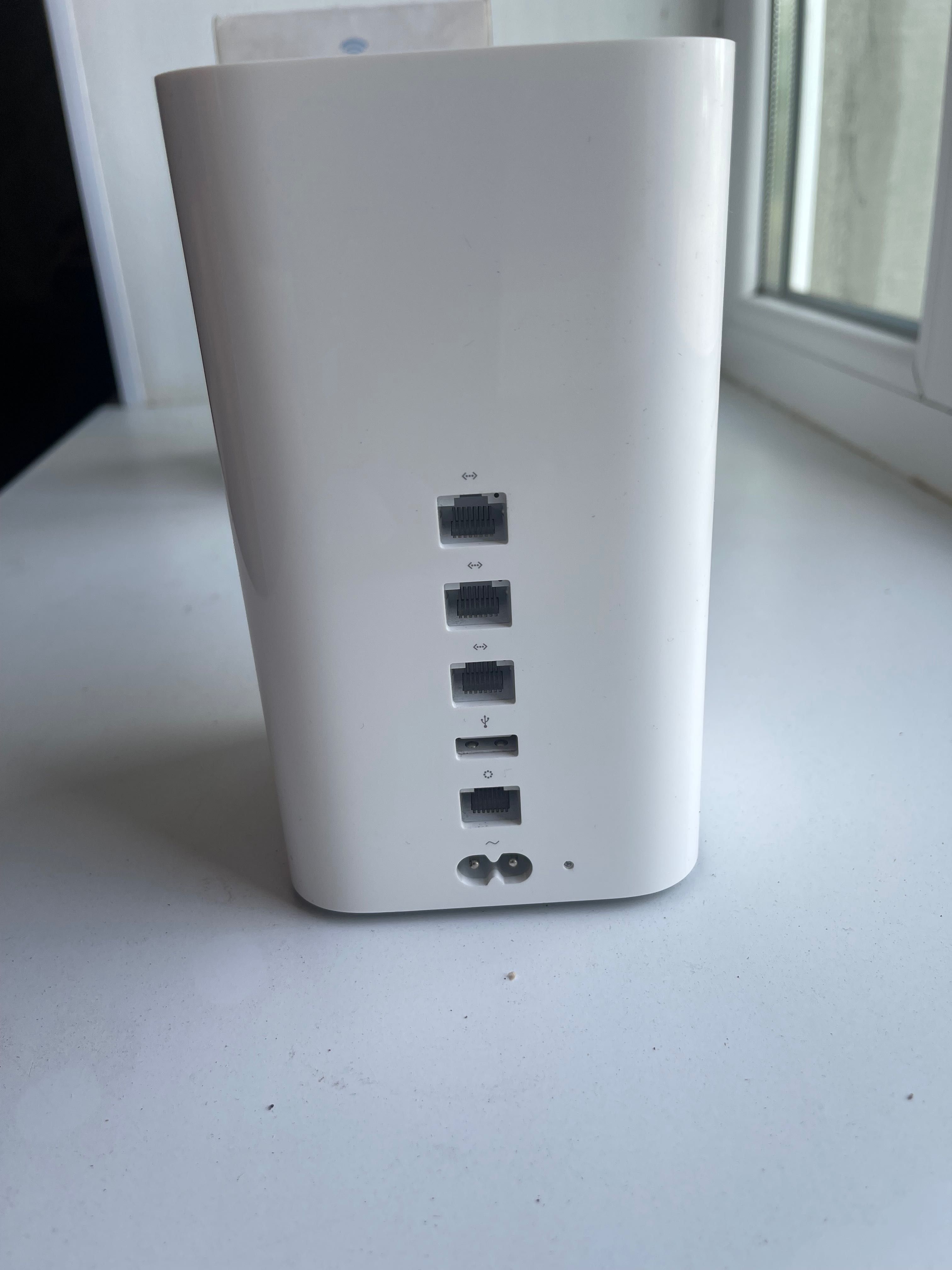 WiFI роутер Apple Time Capsule A1470 2tb ME177