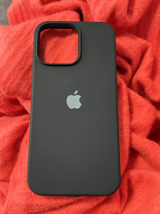 Чехлы на iphone 15 pro max