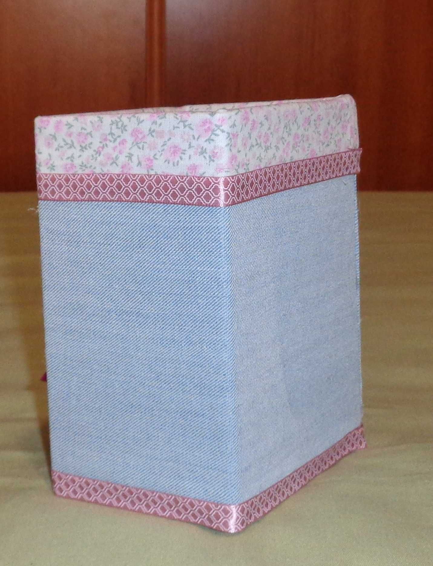 Caixa decorativa e de arrumação laço rosa (NOVA)