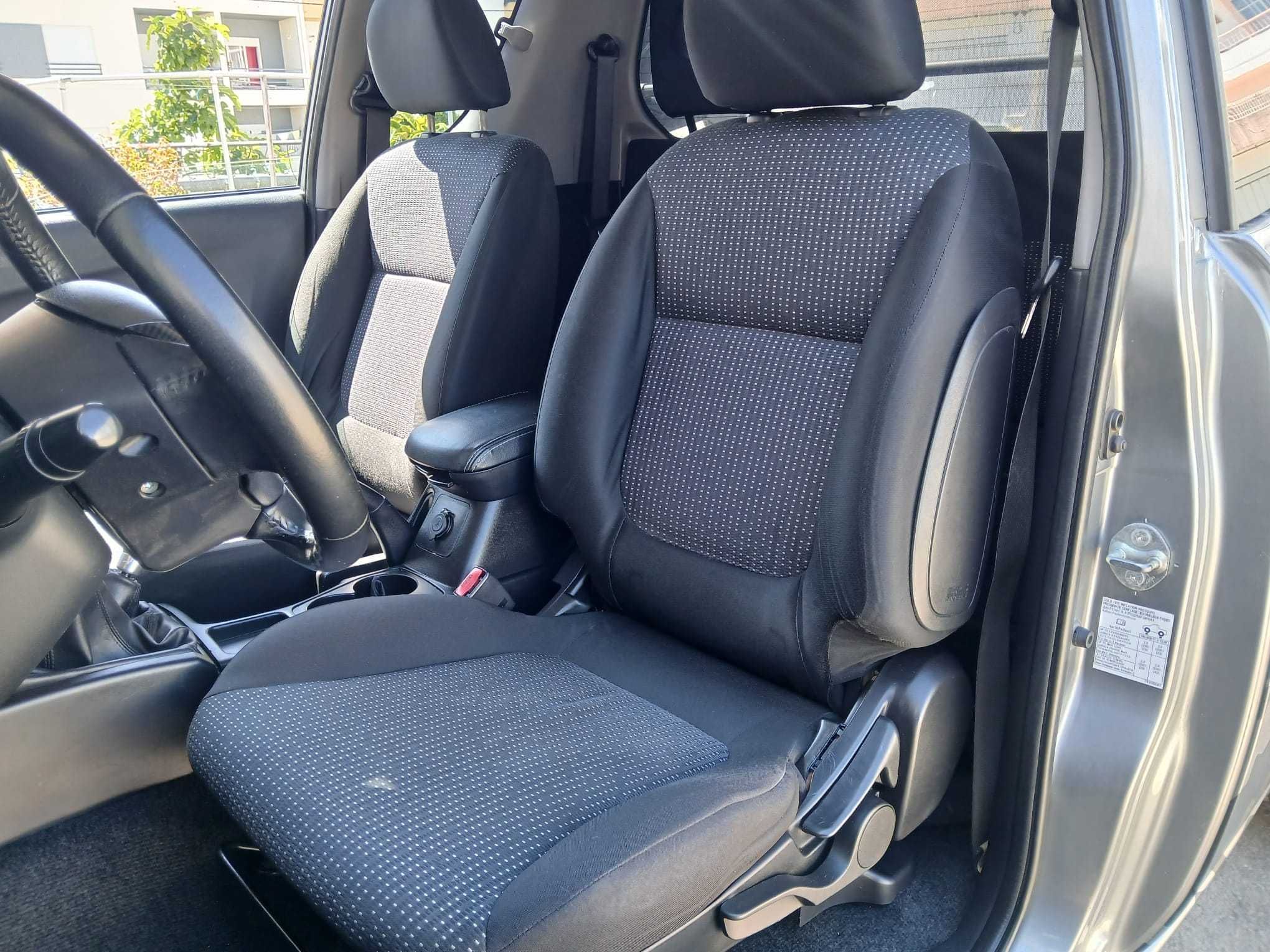 Mitsubishi Strakar 2.5 DI-D 4x4