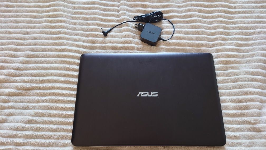 Notebook Asus Vivobook F540U 15,6"