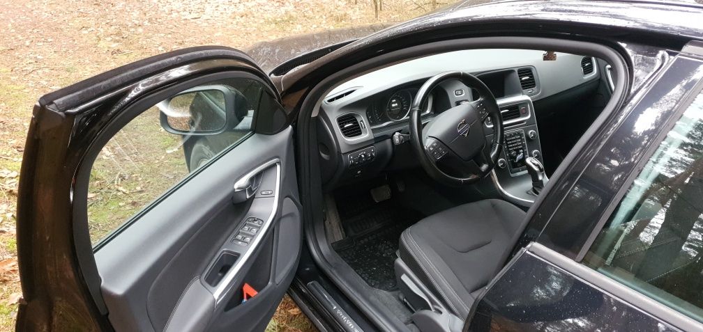 Sprzedam VOLVO S60 D4 Automat